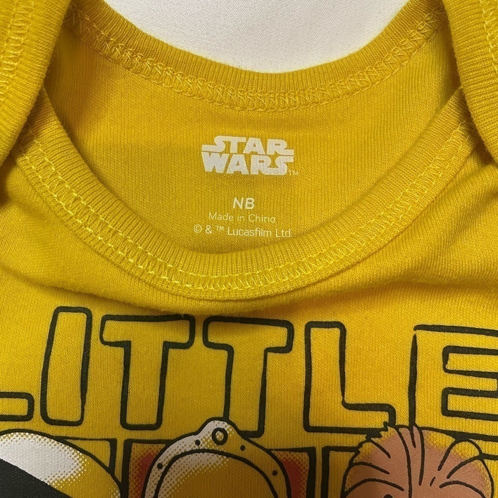 ❌SOLD❌NWT Star Wars size Newborn black and yellow set of 2 onesie - Picture 3 of 5